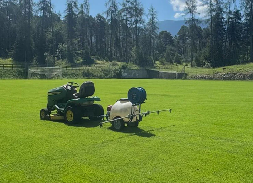 Manutenzione <span>campi da calcio</span>
